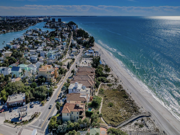 Treasure Island 6 Bedroom Home Pool & Views